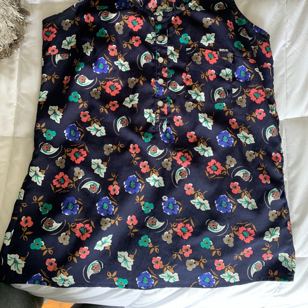 Floral Spring Top - Picture 4 of 4